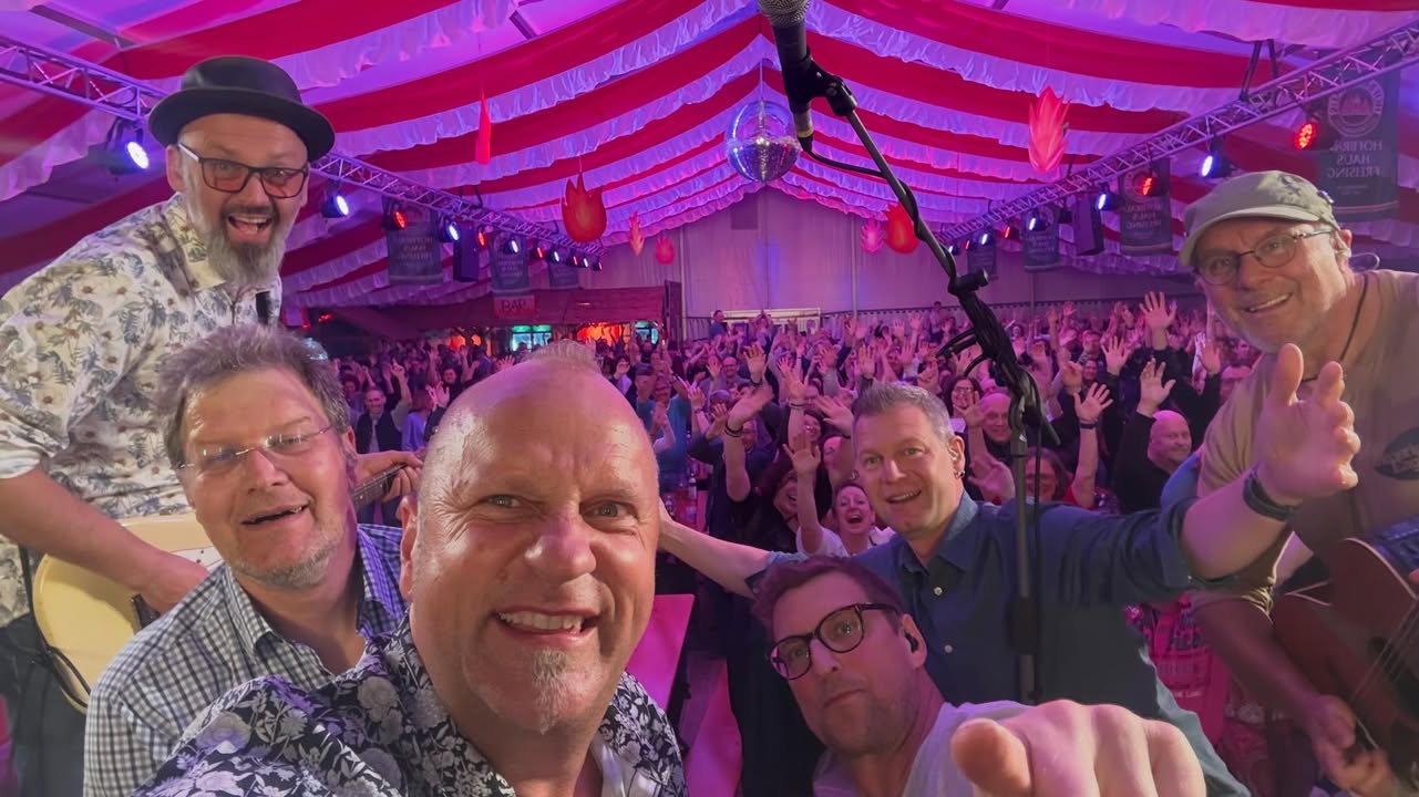 Auf A Wort - STS & Austropop